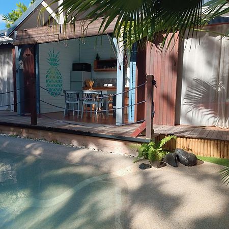 Tiki Paradise Lodge Fwi Сент-Анн Екстер'єр фото