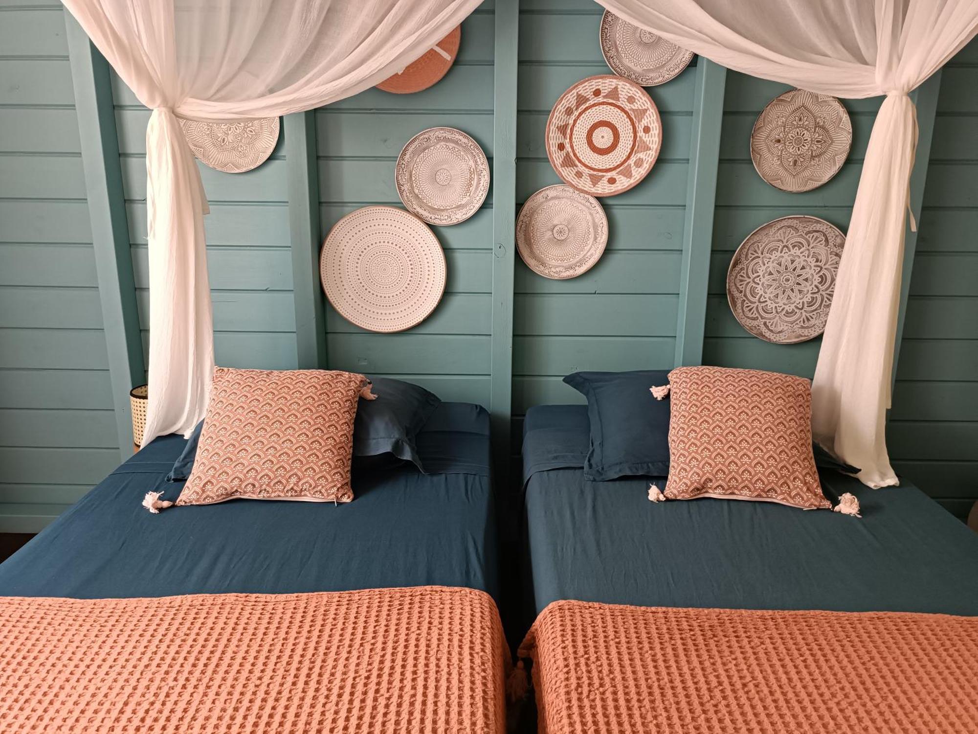 Tiki Paradise Lodge Fwi Сент-Анн Екстер'єр фото